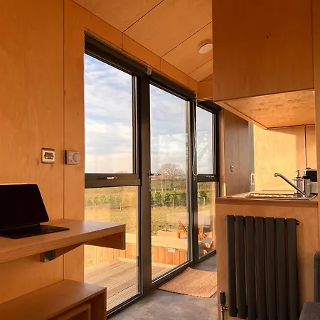 Beautiful Cabins In Shaftesbury Dorset Countryside Room photo