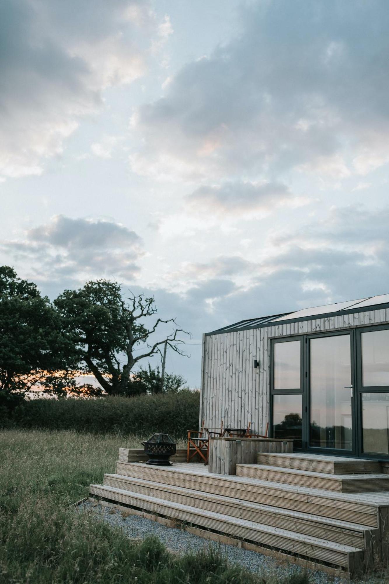 Beautiful In Dorset Countryside Apartment